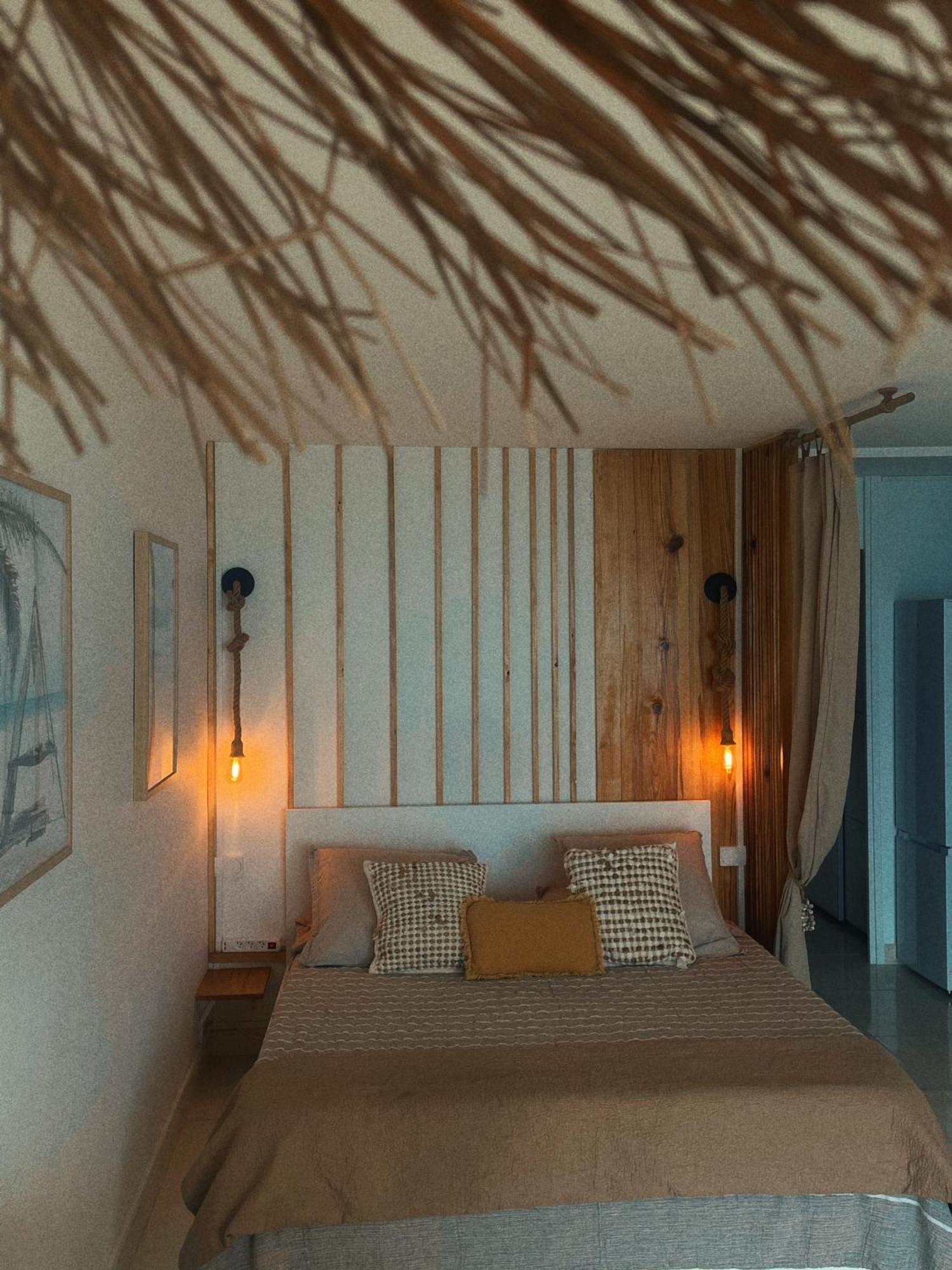 Oceania Apartment Маригот Екстериор снимка
